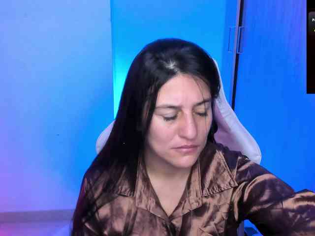 Saskyaajohnson webcam