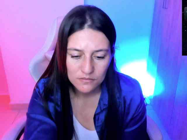 Saskyaajohnson webcam