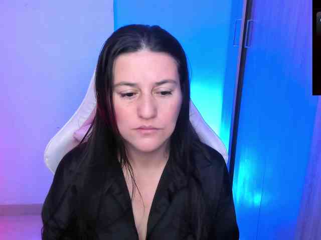 Saskyaajohnson webcam