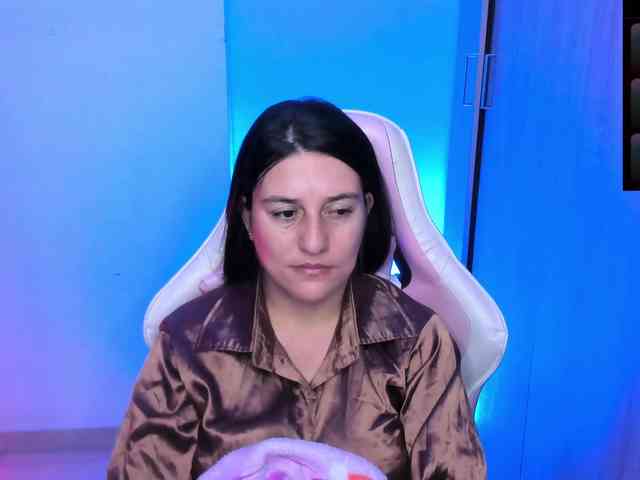 Saskyaajohnson webcam