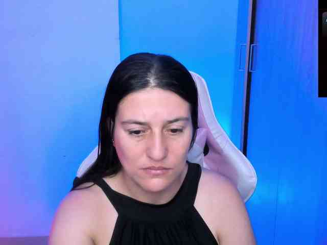 Saskyaajohnson webcam