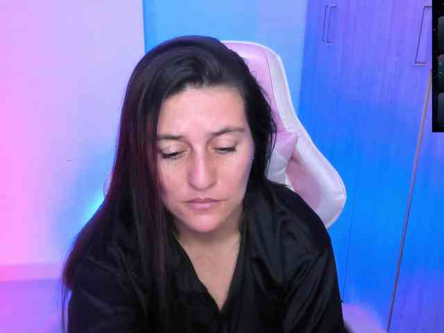 Model: Saskyaajohnson