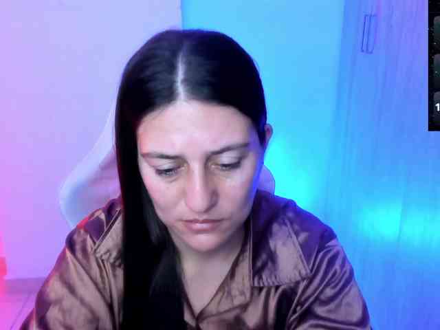 Saskyaajohnson webcam