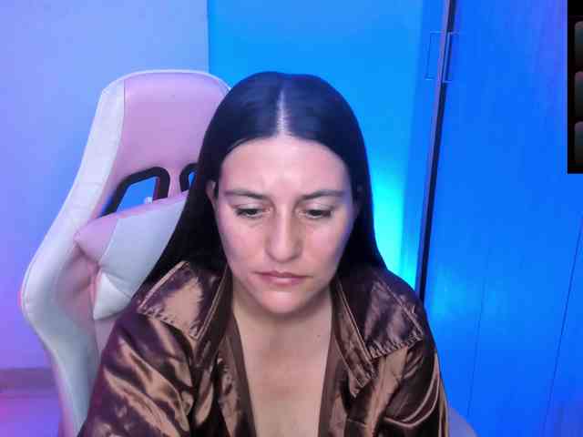 Saskyaajohnson webcam