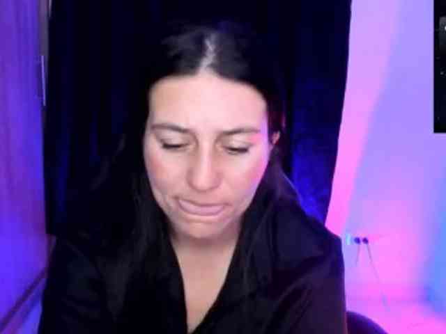 Saskyaajohnson webcam