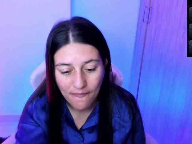 Saskyaajohnson webcam