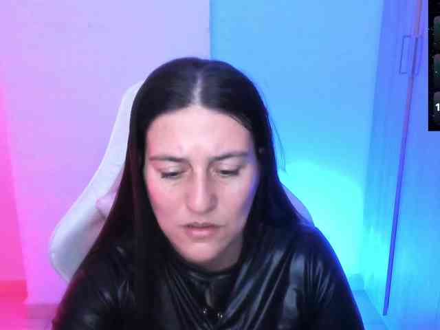 Saskyaajohnson webcam