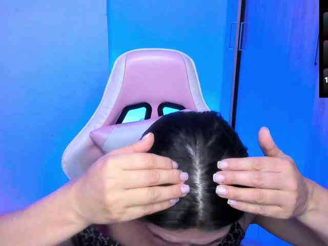 Saskyaajohnson webcam