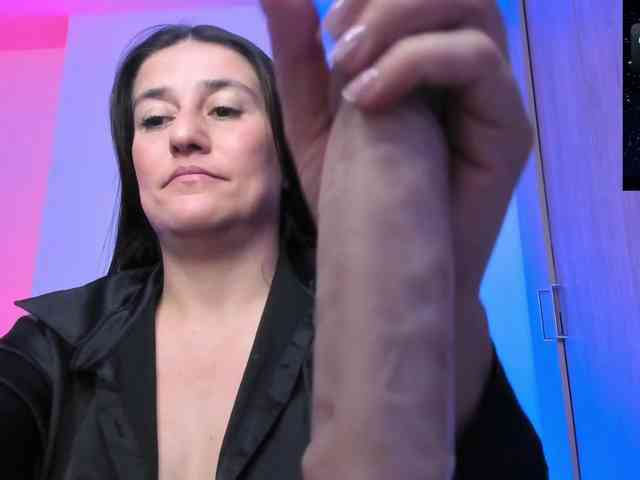 Saskyaajohnson webcam
