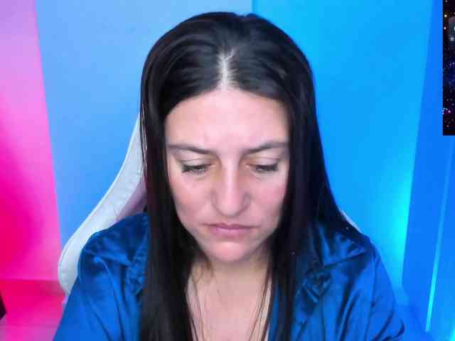 Saskyaajohnson webcam