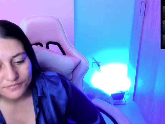 Saskyaajohnson webcam