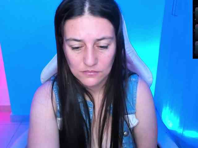 Saskyaajohnson webcam