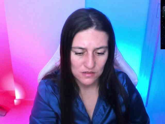 Saskyaajohnson webcam