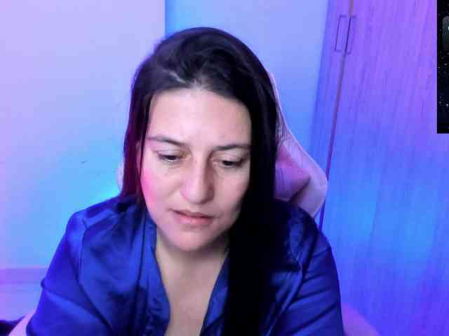 Saskyaajohnson webcam