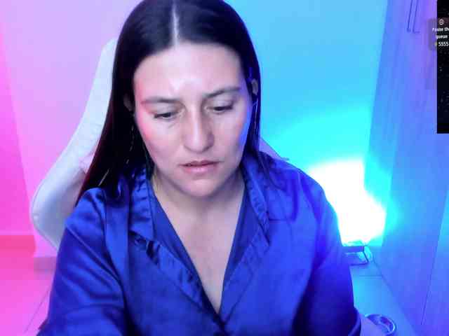 Saskyaajohnson webcam