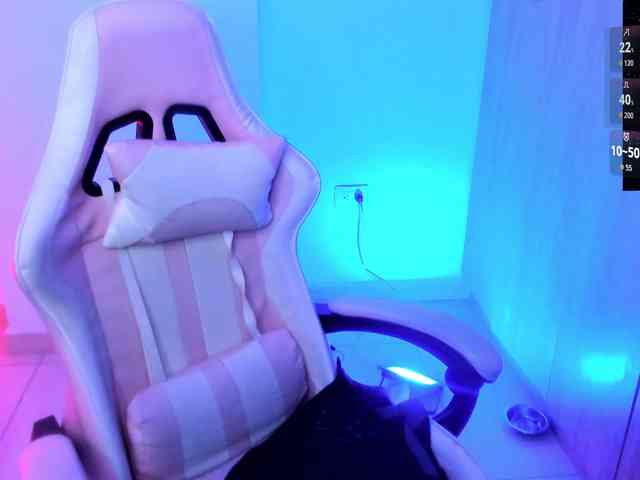 Saskyaajohnson webcam