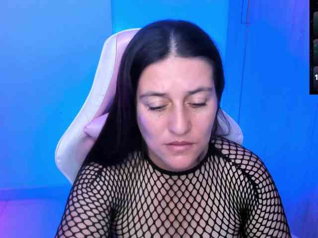 Saskyaajohnson webcam