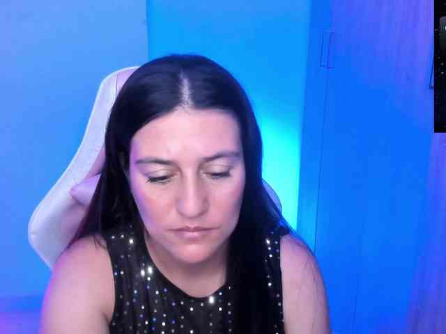 Saskyaajohnson webcam