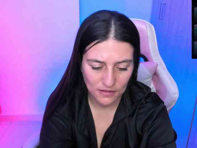 Saskyaajohnson webcam