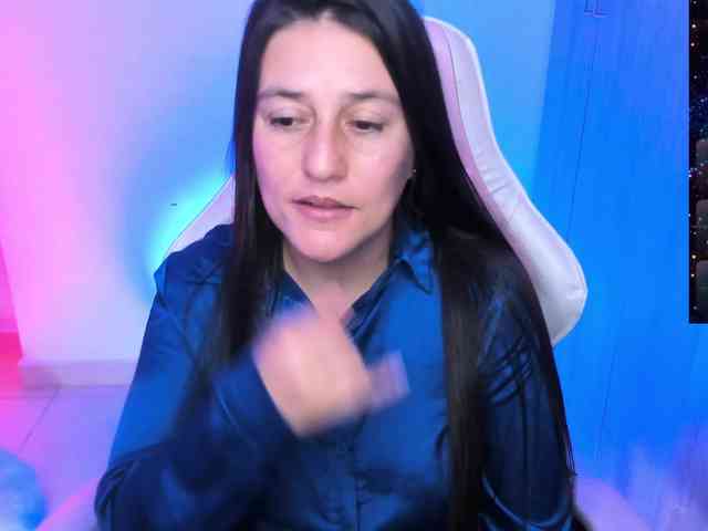 Saskyaajohnson webcam
