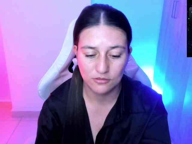 Saskyaajohnson webcam