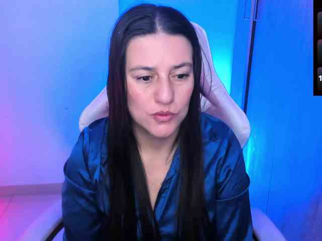 Saskyaajohnson webcam