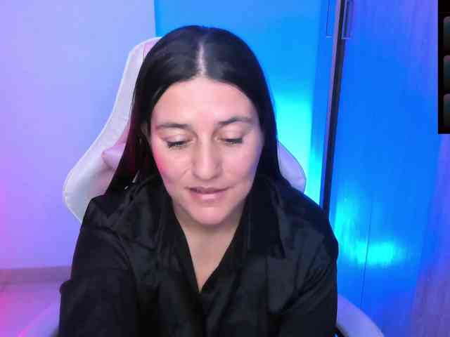 Saskyaajohnson webcam