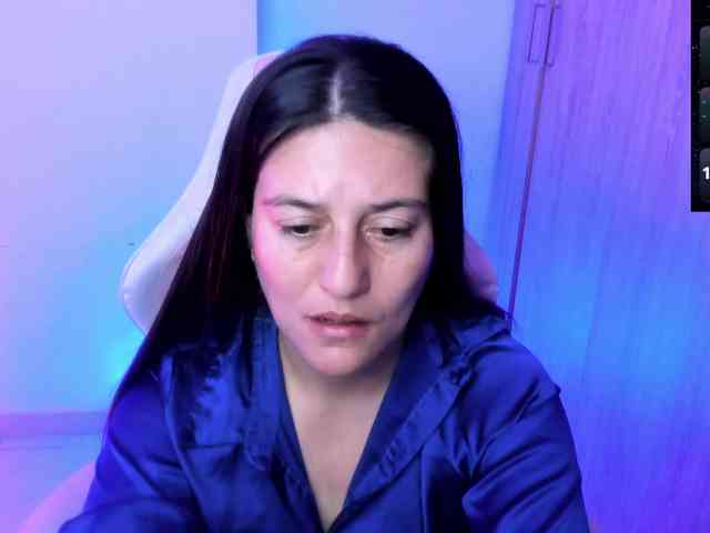 Saskyaajohnson webcam