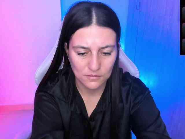 Saskyaajohnson webcam