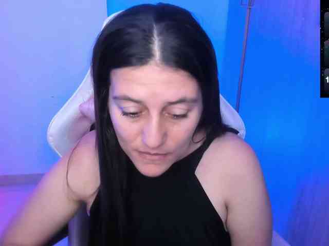 Saskyaajohnson webcam