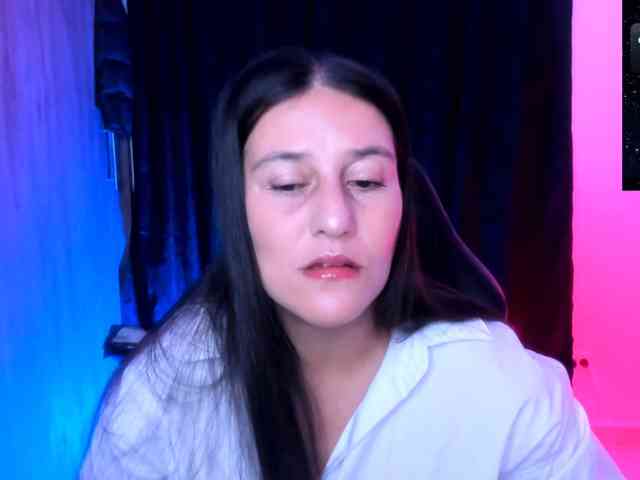 Saskyaajohnson webcam