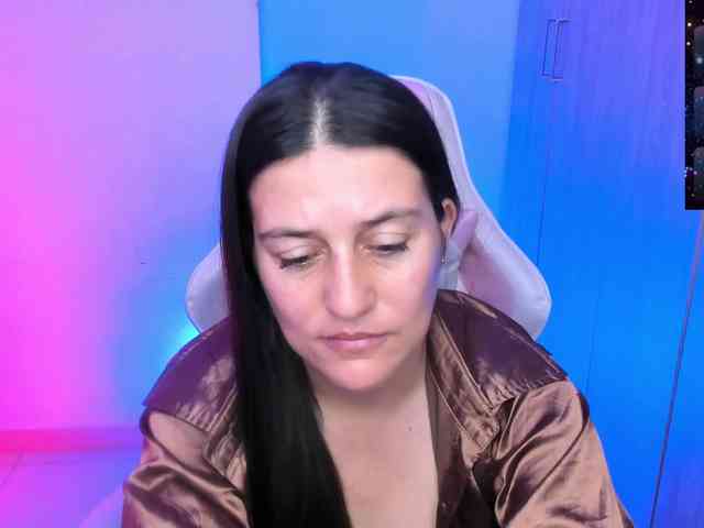 Saskyaajohnson webcam