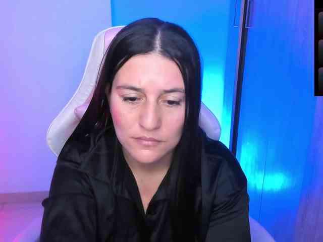 Saskyaajohnson webcam