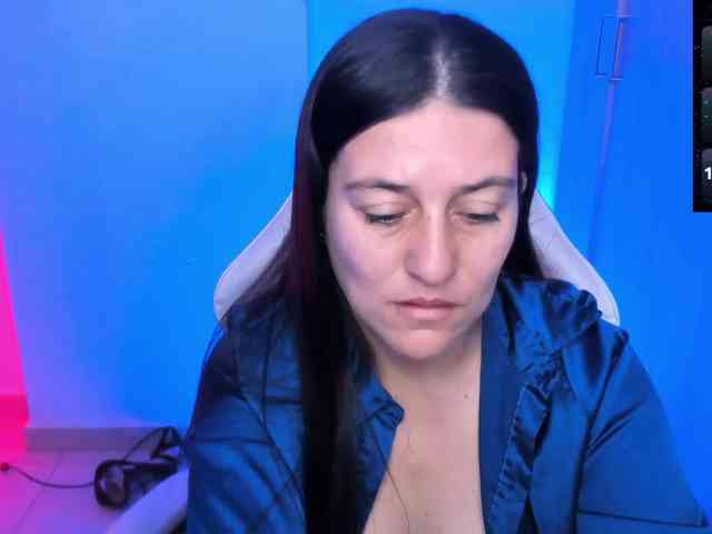 Saskyaajohnson webcam