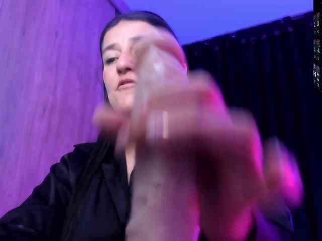 Saskyaajohnson webcam