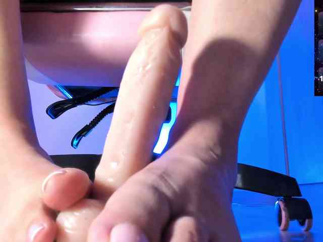 Saskyaajohnson webcam