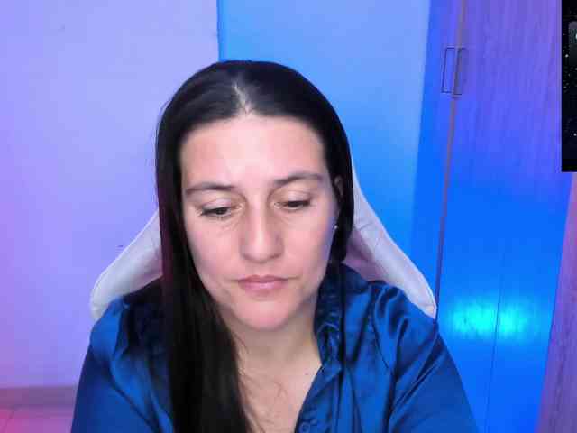 Saskyaajohnson webcam