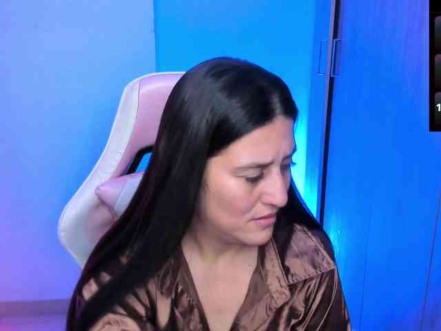 Saskyaajohnson webcam