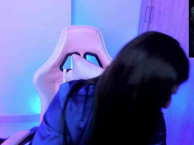 Saskyaajohnson webcam