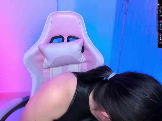 Saskyaajohnson webcam