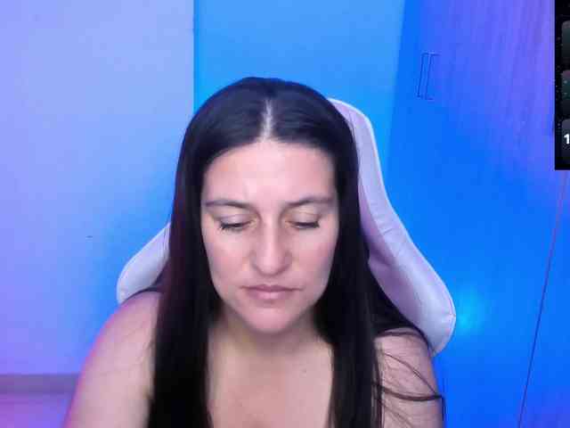 Saskyaajohnson webcam