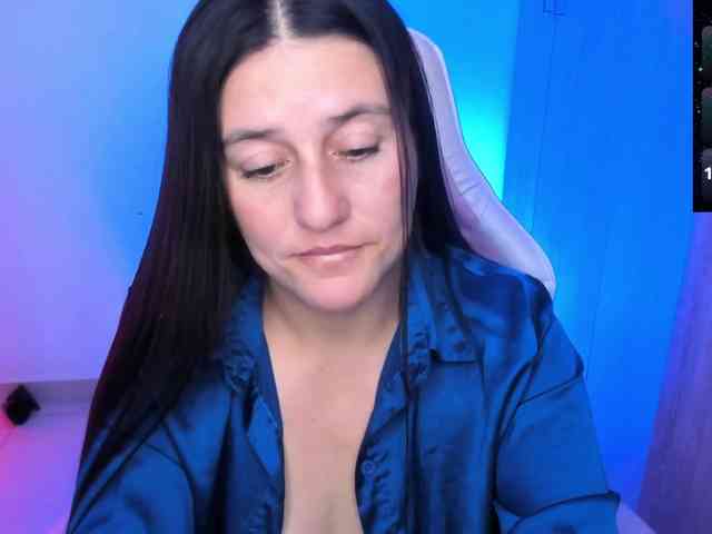 Saskyaajohnson webcam