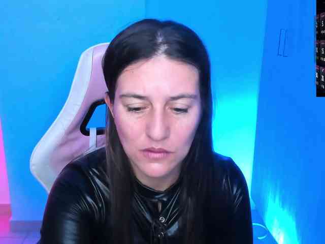 Saskyaajohnson webcam