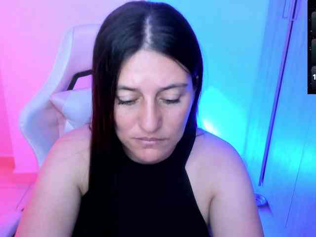 Saskyaajohnson webcam
