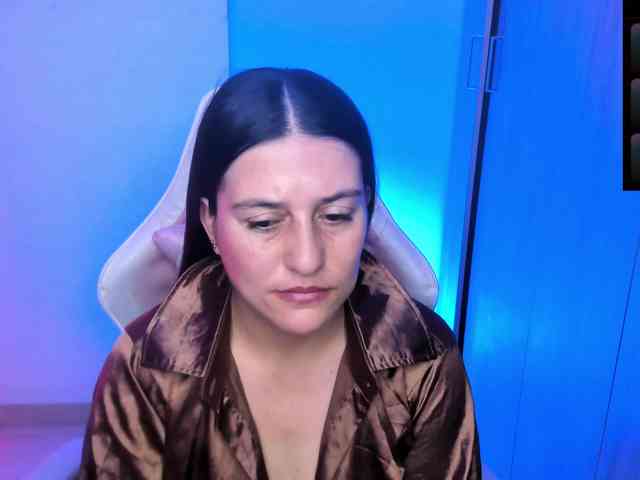 Saskyaajohnson webcam