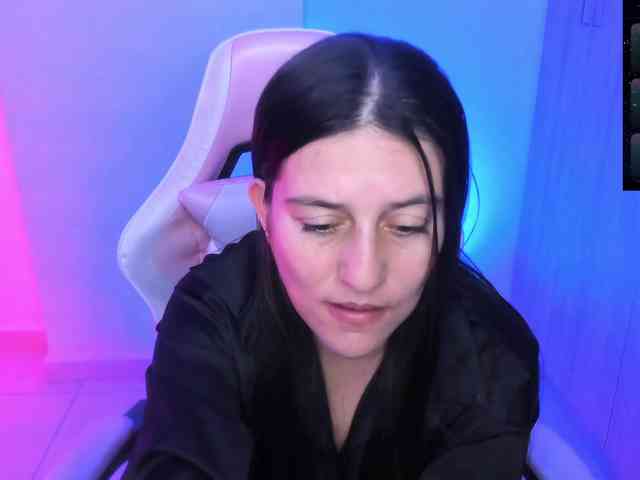 Saskyaajohnson webcam
