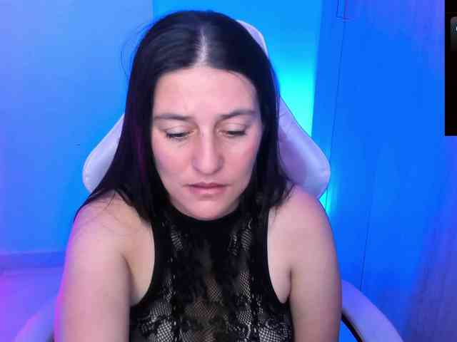 Saskyaajohnson webcam