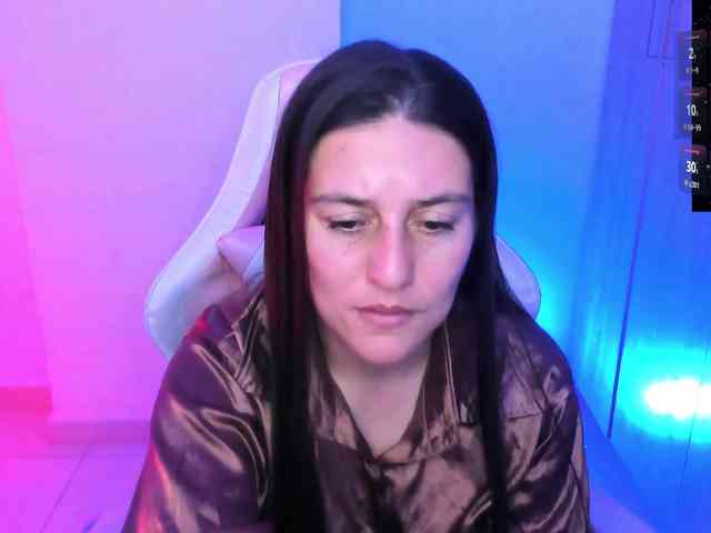 Saskyaajohnson webcam