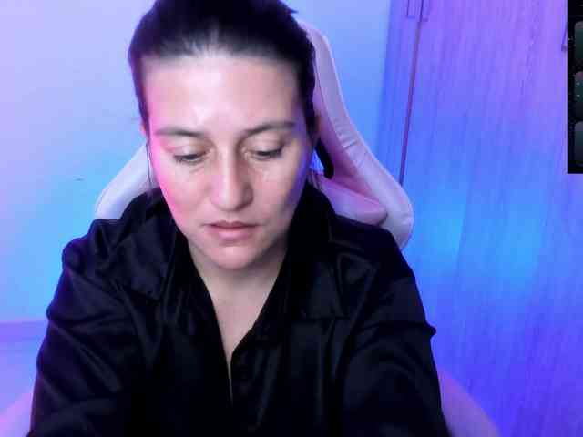 Saskyaajohnson webcam