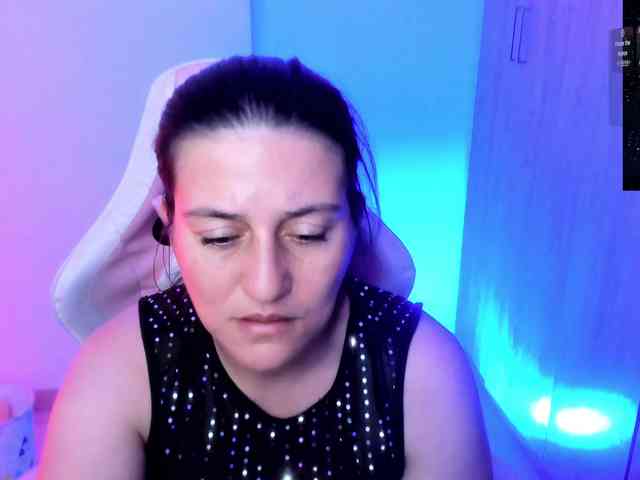 Saskyaajohnson webcam